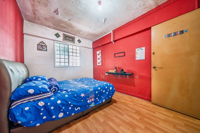 420 Bedok North Street 1 HDB Flat For Sale at S$ 465,000 | PropertyGuru Singapore - Bedroom