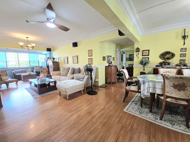 160 Tampines Street 12 HDB Flat For Sale at S$ 808,000 | PropertyGuru Singapore - Living Room