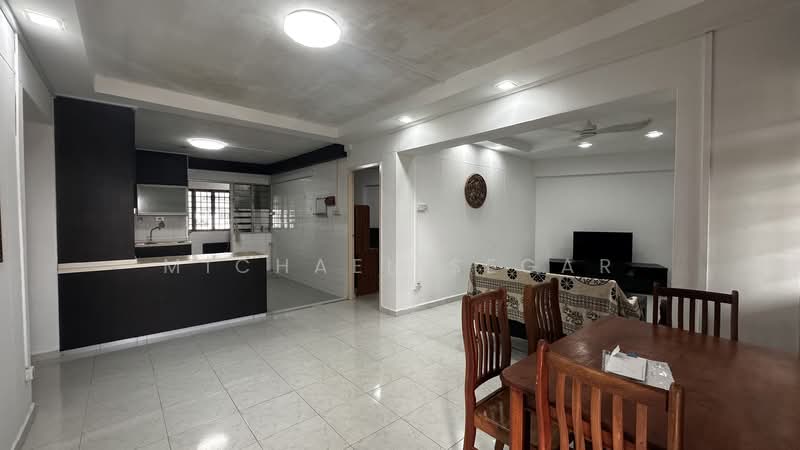 707 Choa Chu Kang Street 53 HDB Flat For Sale at S$ 598,888 | PropertyGuru Singapore - Living Room