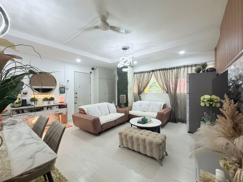 18 Joo Seng Road HDB Flat For Sale at S$ 600,000 | PropertyGuru Singapore