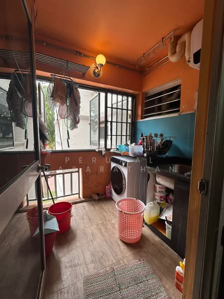 609 Choa Chu Kang Street 62 HDB Flat For Sale at S$ 590,000 | PropertyGuru Singapore - Balcony