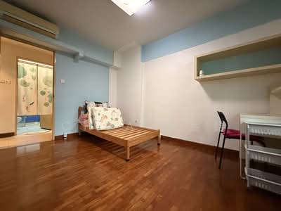 For Rent - ❤️ CHEAP!! 3 Mins to Pioneer MRT, Room for Rent!