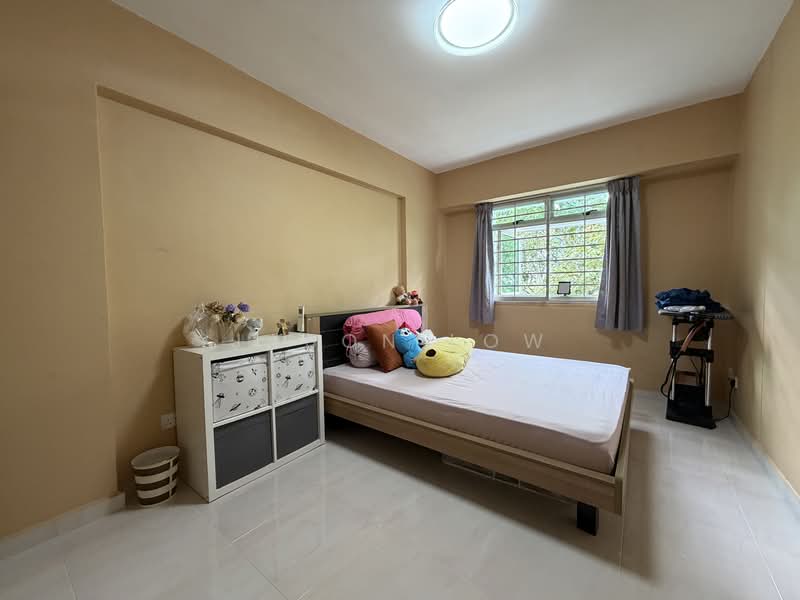171C Edgedale Plains HDB Flat For Sale at S$ 660,000 | PropertyGuru Singapore - Bedroom
