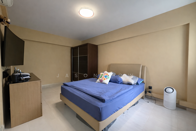 171C Edgedale Plains HDB Flat For Sale at S$ 660,000 | PropertyGuru Singapore - Bedroom