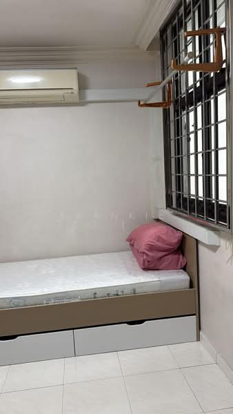 359 Admiralty Drive, 359 Admiralty Drive, Sembawang / Yishun, Room Rental, 150 sqft, HDB Flat For Rent, by Frankie Teo (张文仁), 500059556 - Blk 359 Bedroom - PropertyGuru.com.sg