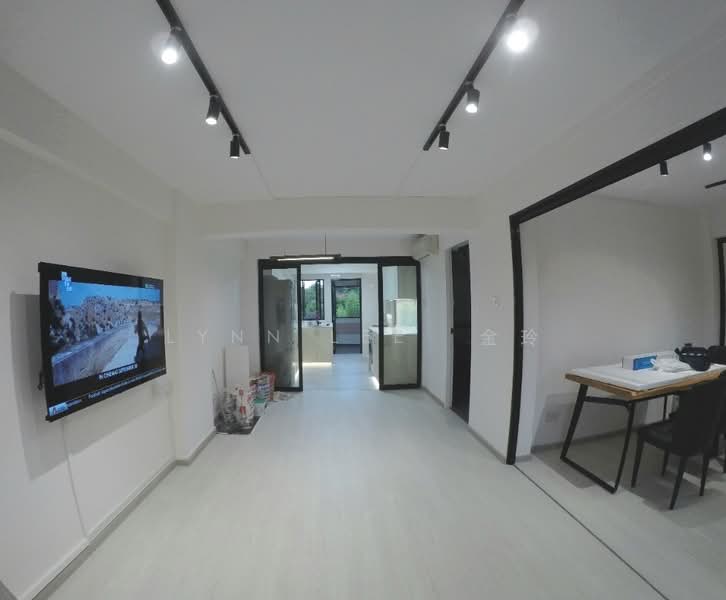 8 Empress Road HDB Flat For Sale at S$ 598,888 | PropertyGuru Singapore - Living Room