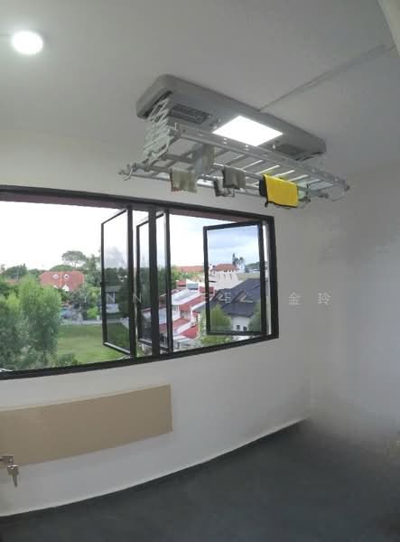 8 Empress Road HDB Flat For Sale at S$ 598,888 | PropertyGuru Singapore - Utility Room