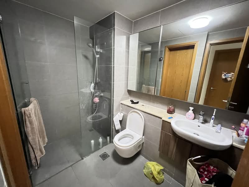 Waterbank at Dakota, 25 Dakota Crescent, 3 Bedrooms, 1,141 sqft, Condominium For Rent, by WEI DENG, 500059561 - Bathroom - PropertyGuru.com.sg