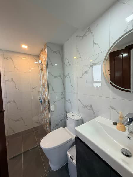 The Bayshore Condominium For Sale at S$ 1,780,000 | PropertyGuru Singapore - Bathroom