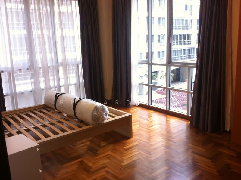 UE Square Apartment For Sale at S$ 3,770,000 | PropertyGuru Singapore - Master Bedroom