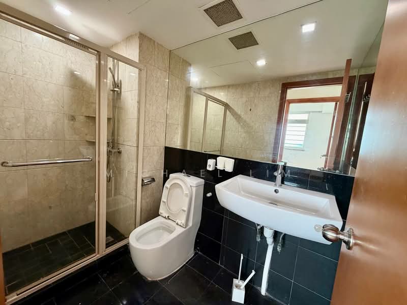 Costa Del Sol Condominium For Sale at S$ 2,650,000 | PropertyGuru Singapore - Bathroom