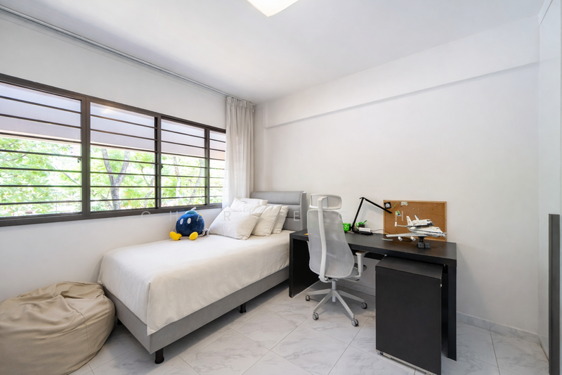 287 Bishan Street 24 HDB Flat For Sale at S$ 818,000 | PropertyGuru Singapore - Bedroom