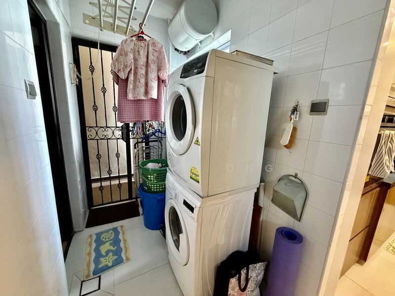 Pine Grove Condominium For Sale at S$ 1,980,000 | PropertyGuru Singapore - Yard / Utility