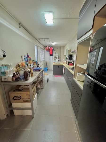 785 Yishun Avenue 2 HDB Flat For Sale at S$ 688,000 | PropertyGuru Singapore - Kitchen