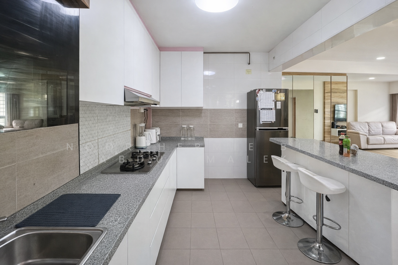 573B Woodlands Drive 16 HDB Flat For Sale at S$ 600,000 | PropertyGuru Singapore - Kitchen