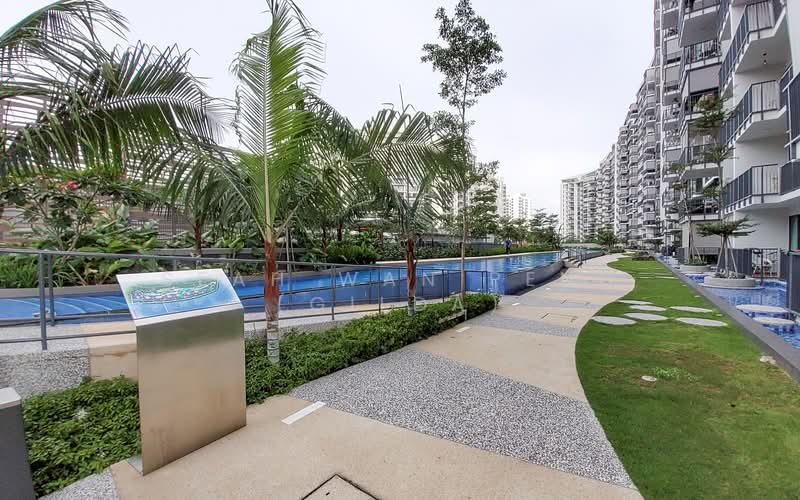 Kingsford Waterbay, Upper Serangoon View, 2 Bedrooms, 689 sqft, Condominium For Rent, by Seah Wan Peng (Gilda), 500059604 - Swimming Pool - PropertyGuru.com.sg