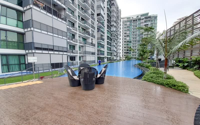 Kingsford Waterbay, Upper Serangoon View, 2 Bedrooms, 689 sqft, Condominium For Rent, by Seah Wan Peng (Gilda), 500059604 - Swimming Pool - PropertyGuru.com.sg