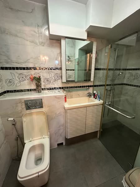 95 Havelock Road HDB Flat For Sale at S$ 1,040,888 | PropertyGuru Singapore - Bathroom