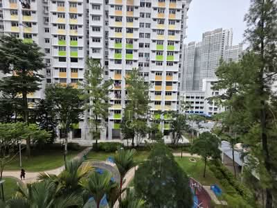 For Sale - 20 Dover Crescent