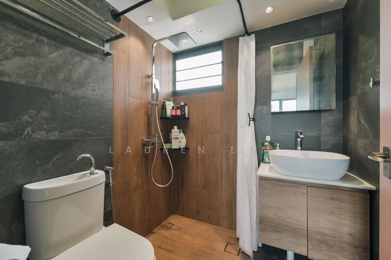 94 Dawson Road HDB Flat For Sale at S$ 988,000 | PropertyGuru Singapore - Bathroom