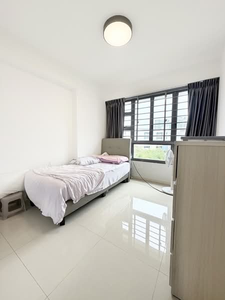 658C Punggol East HDB Flat For Sale at S$ 828,000 | PropertyGuru Singapore - Bedroom
