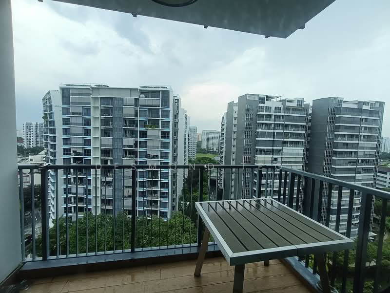Kingsford Waterbay, 78 Upper Serangoon View, Hougang / Punggol / Sengkang, 2 Bedrooms, 635 sqft, Condominium For Sale, by DESMOND TEO, 500059722 - Balcony - PropertyGuru.com.sg