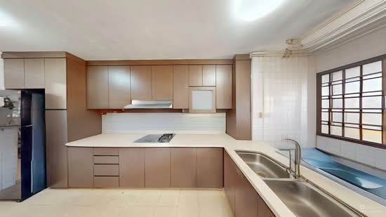 221 Tampines Street 24 HDB Flat For Sale at S$ 680,000 | PropertyGuru Singapore