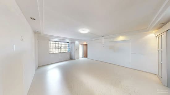 For Sale - 221 Tampines Street 24