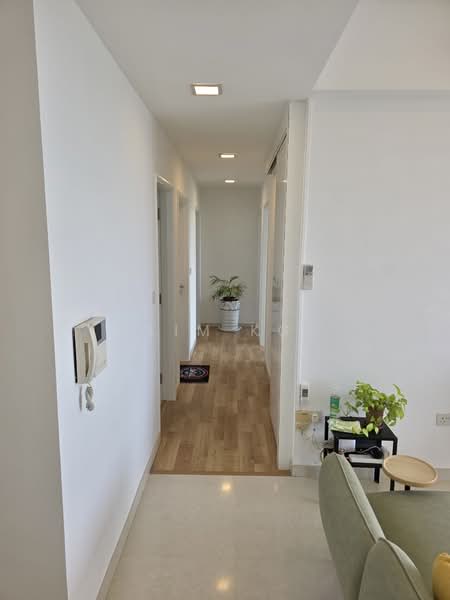 Coastal View Residences, 179 Jalan Loyang Besar, 3 Bedrooms, 1,140 sqft, Apartment For Rent, by Lim KG, 500059742 - Corridor - PropertyGuru.com.sg