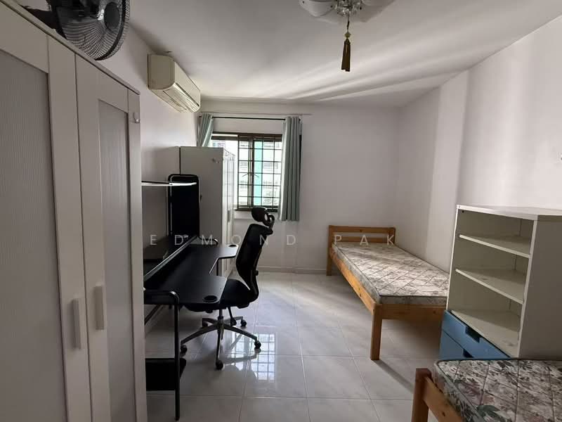 448 Tampines Street 42, 448 Tampines Street 42, 3 Bedrooms, 1,132 sqft, HDB Flat For Rent, by Edmond Pak, 500059751 - Bedroom - PropertyGuru.com.sg