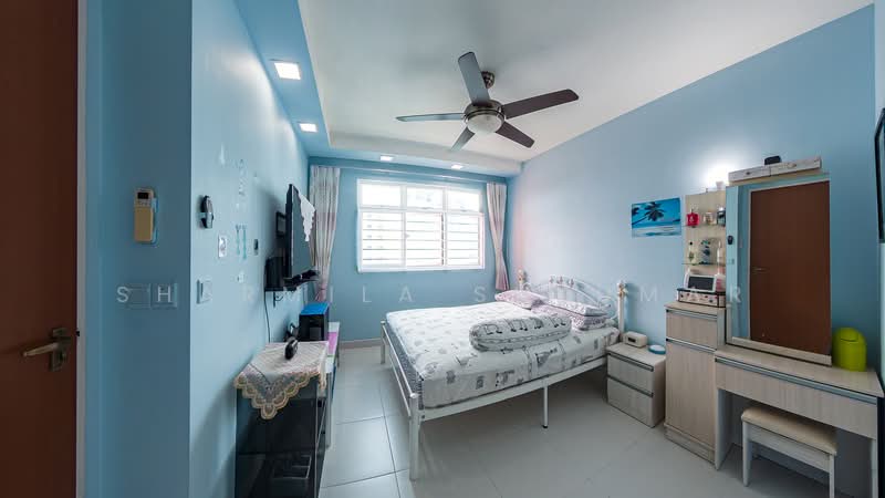 180B Rivervale Crescent HDB Flat For Sale at S$ 545,000 | PropertyGuru Singapore - Master Bedroom