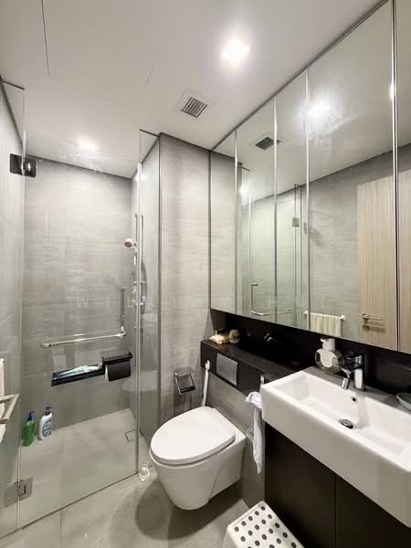 The Woodleigh Residences Apartment For Sale at S$ 1,680,000 | PropertyGuru Singapore - Bathroom