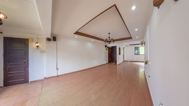 601 Bedok Reservoir Road HDB Flat For Sale at S$ 638,000 | PropertyGuru Singapore - Living Room