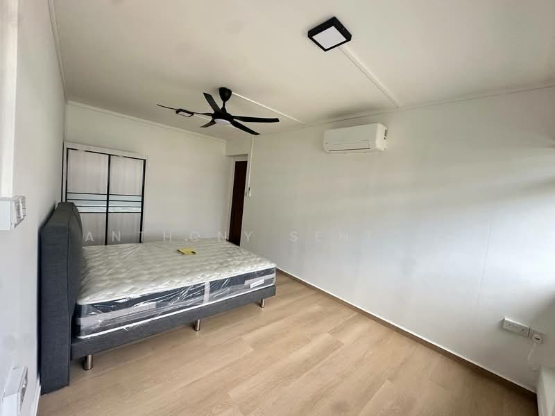 340 Choa Chu Kang Loop, 340 Choa Chu Kang Loop, 2 Bedrooms, 1,140 sqft, HDB Flat For Rent, by Anthony Sentosa, 500059768 - Master Bedroom - PropertyGuru.com.sg