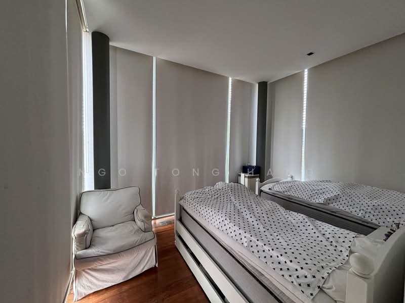 Charming bungalow with pool on elevated ground, Camborne Road, 5 Bedrooms, 6,000 sqft, Detached House For Rent, by Ngo Tong Hang, 500059771 - Bedroom - PropertyGuru.com.sg