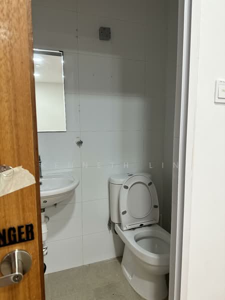 Joo Chiat Road, , 902 sqft, Shop / Shophouse For Rent, by Kenneth Lin, 500059776 - Bathroom - CommercialGuru.com.sg