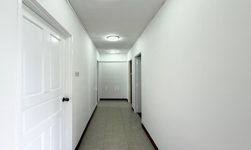 158B Rivervale Crescent HDB Flat For Sale at S$ 638,000 | PropertyGuru Singapore - Corridor