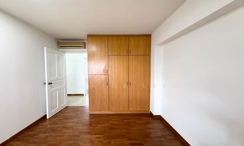 158B Rivervale Crescent HDB Flat For Sale at S$ 638,000 | PropertyGuru Singapore - Bedroom