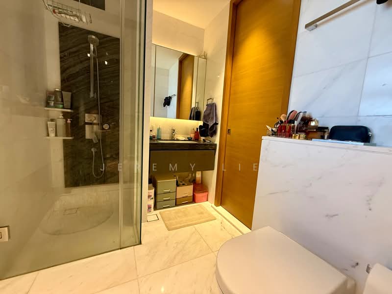 Marina One Residences Condominium For Sale at S$ 1,290,000 | PropertyGuru Singapore - Bathroom