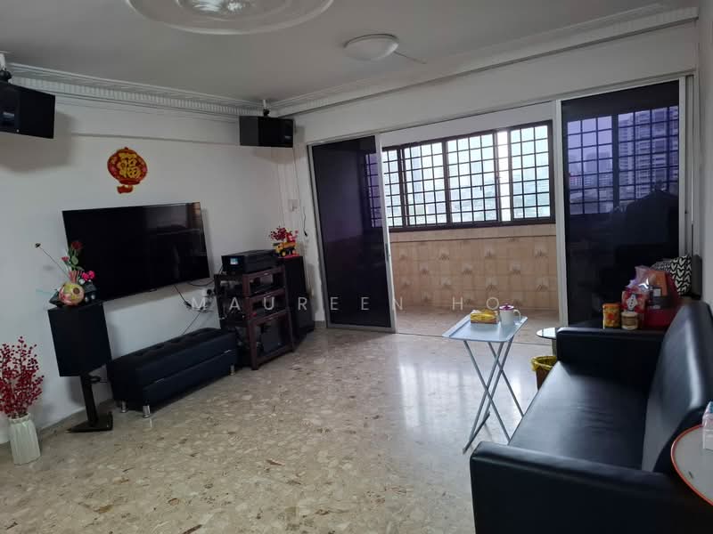 729 Ang Mo Kio Avenue 6, 729 Ang Mo Kio Avenue 6, Room Rental, 100 sqft, HDB Flat For Rent, by Maureen Ho, 500059906 - Living Room - PropertyGuru.com.sg
