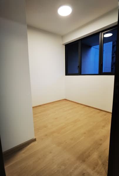 Affinity At Serangoon Condominium For Sale at S$ 859,999 | PropertyGuru Singapore - Master Bedroom