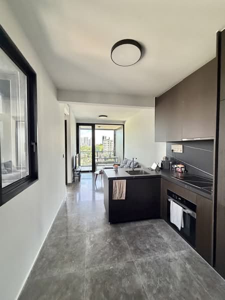 Hyll on Holland, 89 Holland Road, 2 Bedrooms, 657 sqft, Condominium For Sale, by Victoria Galistan, 500059929 - Kitchen - PropertyGuru.com.sg