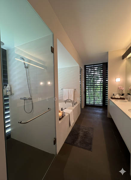 D10 Modern GCB Good Class Bungalow For Sale at S$ 42,000,000 | PropertyGuru Singapore - Bathroom