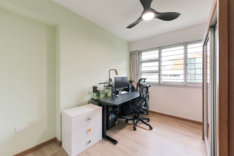 228B Ang Mo Kio Street 23 HDB Flat For Sale at S$ 1,008,000 | PropertyGuru Singapore - Study