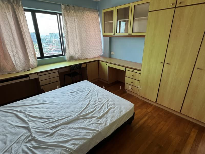 Braddell View, 10D Braddell Hill, 3 Bedrooms, 1,615 sqft, Apartment For Sale, by Karine Tan, 500059990 - Bedroom - PropertyGuru.com.sg