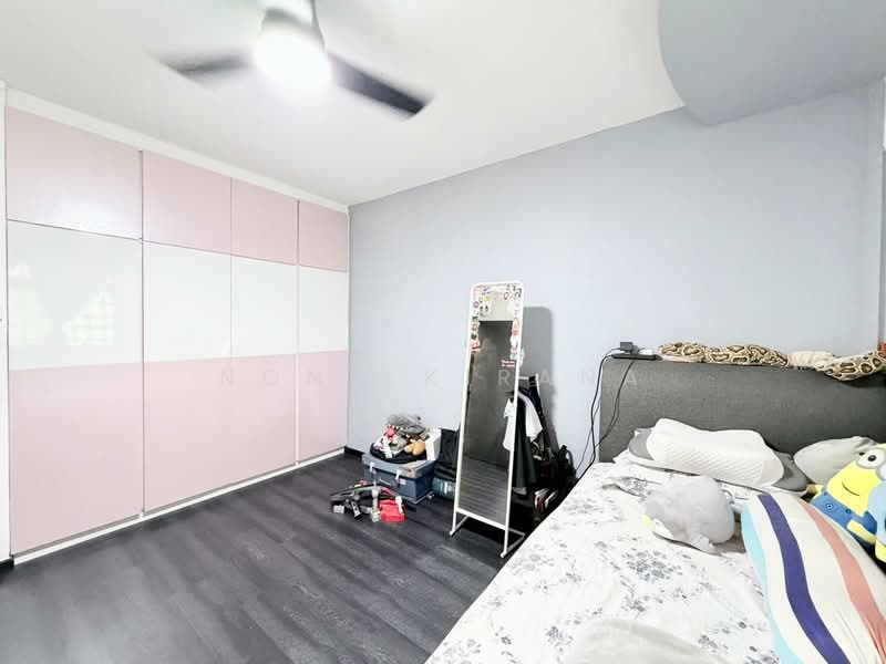 648 Woodlands Ring Road HDB Flat For Sale at S$ 880,000 | PropertyGuru Singapore - Bedroom