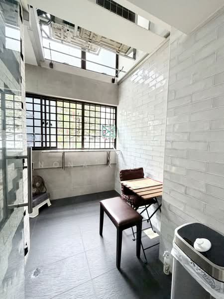 648 Woodlands Ring Road HDB Flat For Sale at S$ 880,000 | PropertyGuru Singapore - Balcony