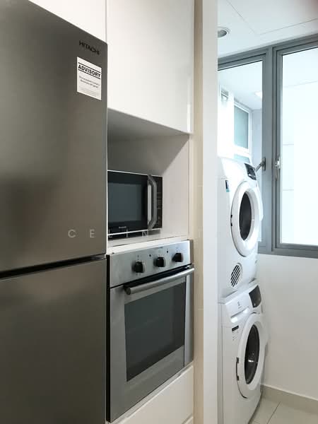 Park Infinia at Wee Nam, 2 Lincoln Road, 2 Bedrooms, 850 sqft, Condominium For Rent, by Celine Tay, 500060000 - Kitchen - PropertyGuru.com.sg