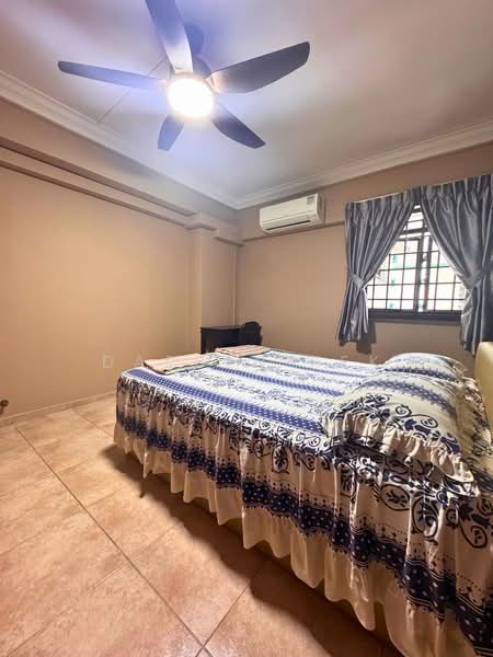 570 Hougang Street 51, 570 Hougang Street 51, Room Rental, 200 sqft, HDB Flat For Rent, by Darren Kek, 500060051 - Bedroom - PropertyGuru.com.sg