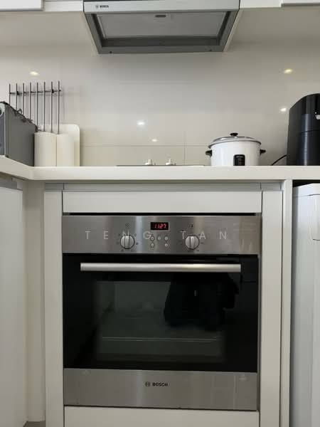 d'Leedon (Former Farrer Court), 13 Leedon Heights, 2 Bedrooms, 721 sqft, Condominium For Rent, by Teng Tan, 500060054 - Kitchen - PropertyGuru.com.sg